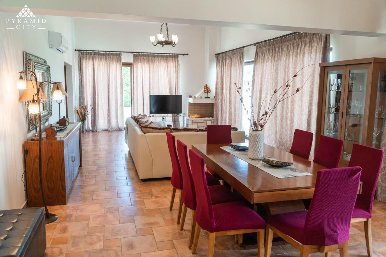 Luxury Villa Hera - Beachfront روذا المظهر الخارجي الصورة
