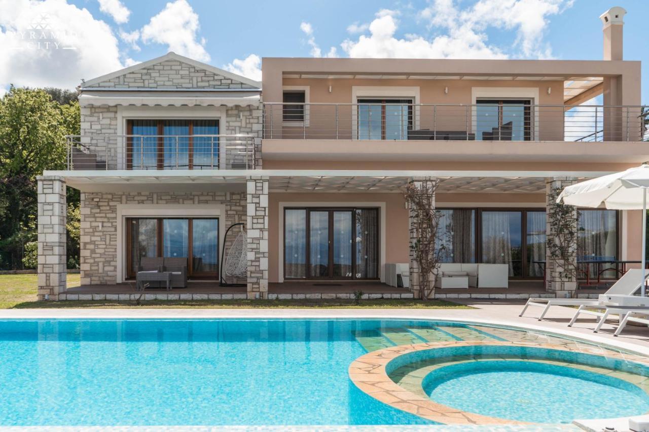 Luxury Villa Hera - Beachfront روذا المظهر الخارجي الصورة